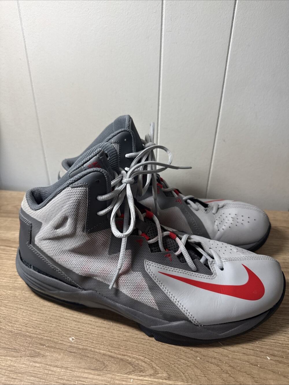 Nike Air Max Stutter Step 2 Mens Basketball Shoes Grey Red 653455-005 Size 11 D3